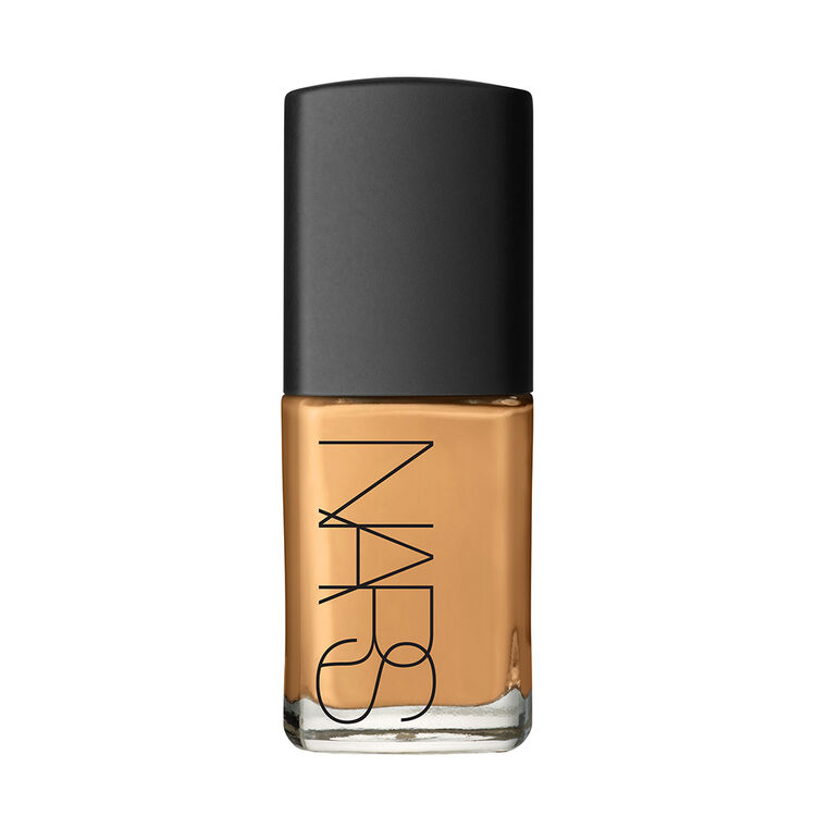 Sheer Glow Foundation, 